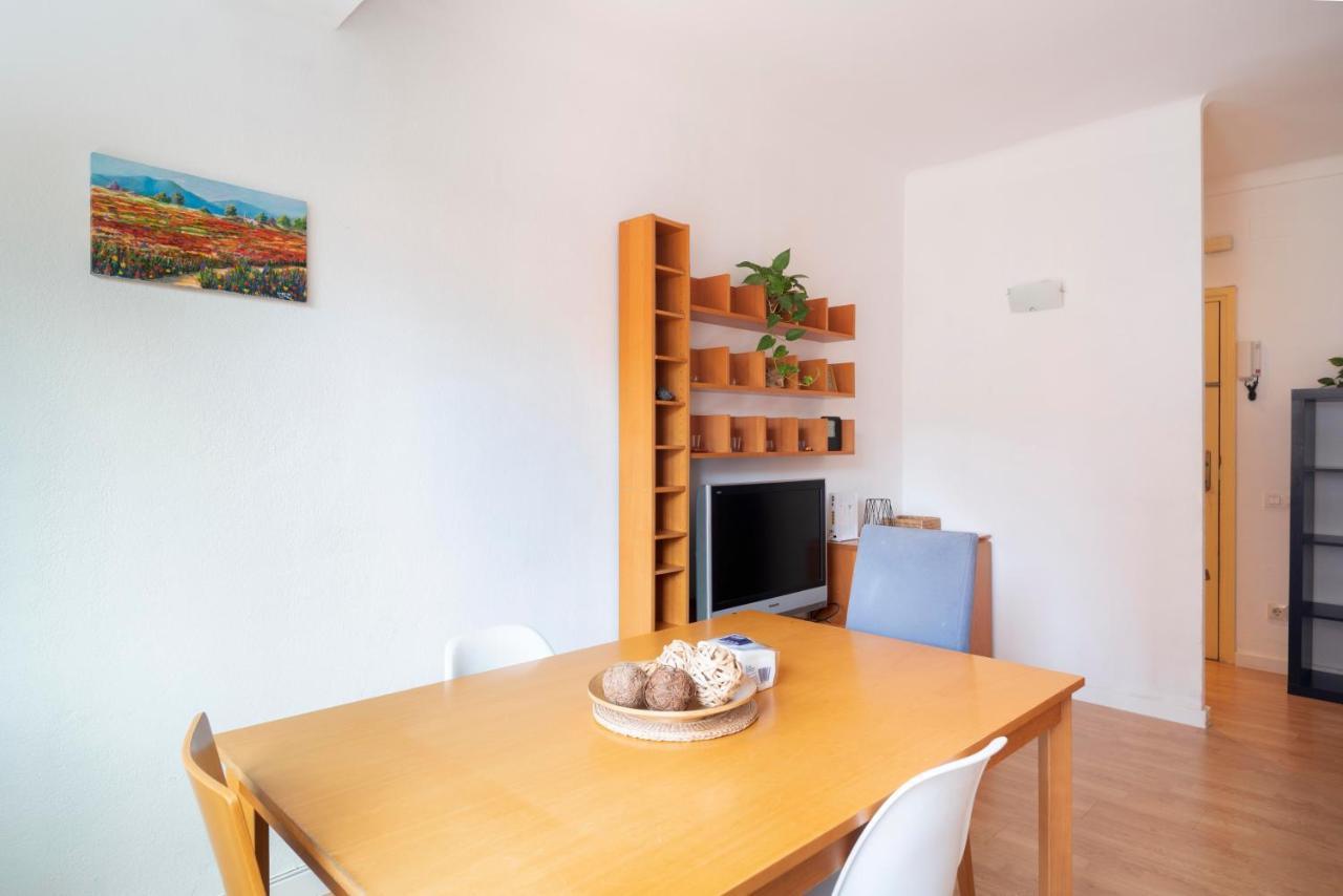 Barcelona - Art Apartment ภายนอก รูปภาพ